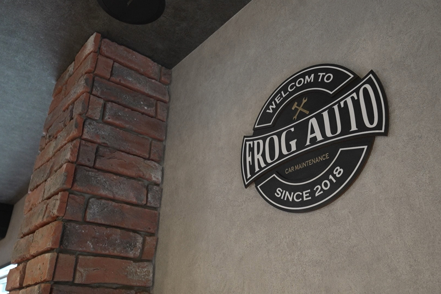 新車中古車販売ロッグオート